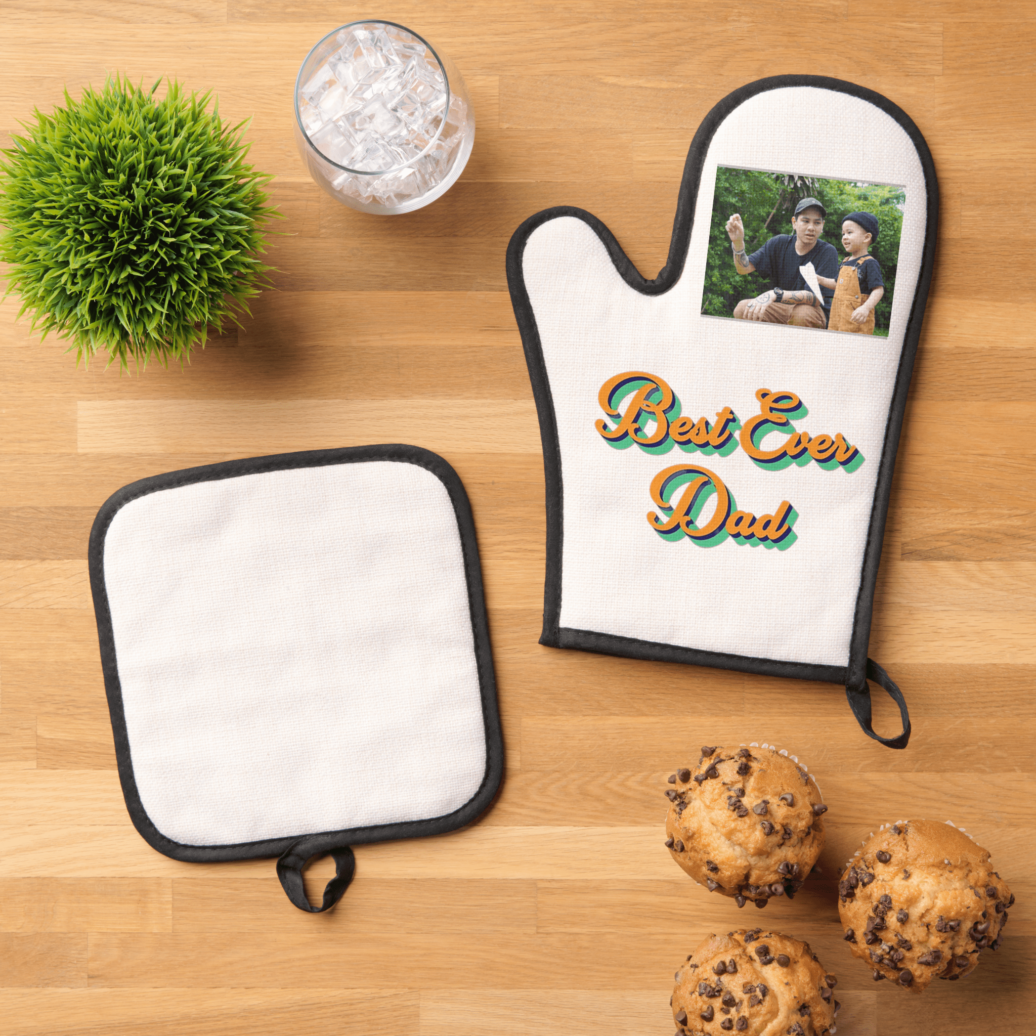 HOME zazzle best ever dad oven mitt & pot holder set (top down)