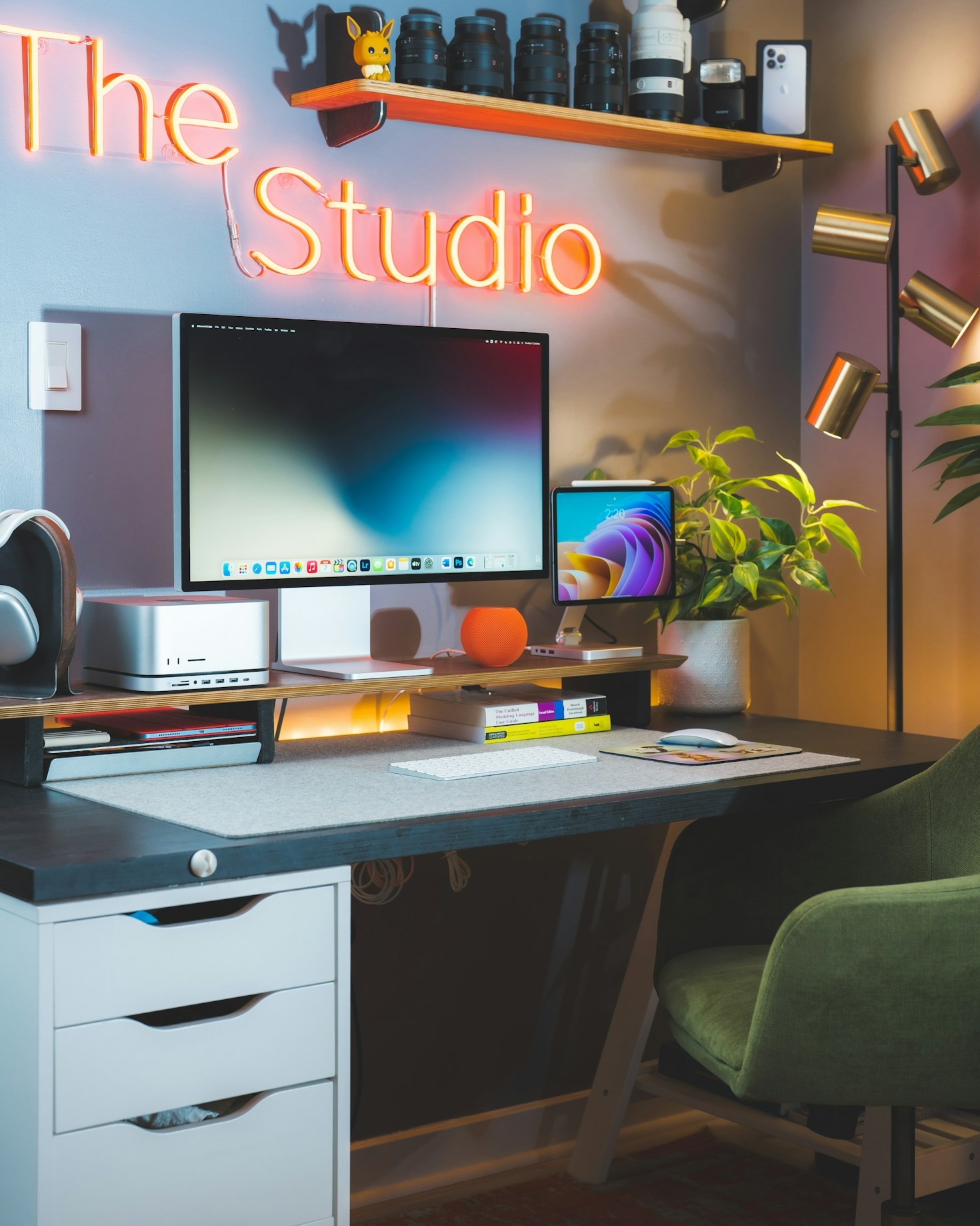 How To Build A Unique Brand Identity